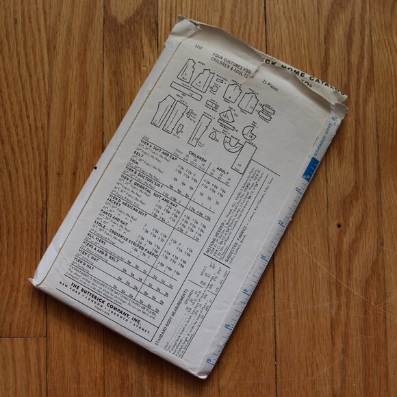 Vintage Butterick Children's Costume patterns - Picture 7 of 9